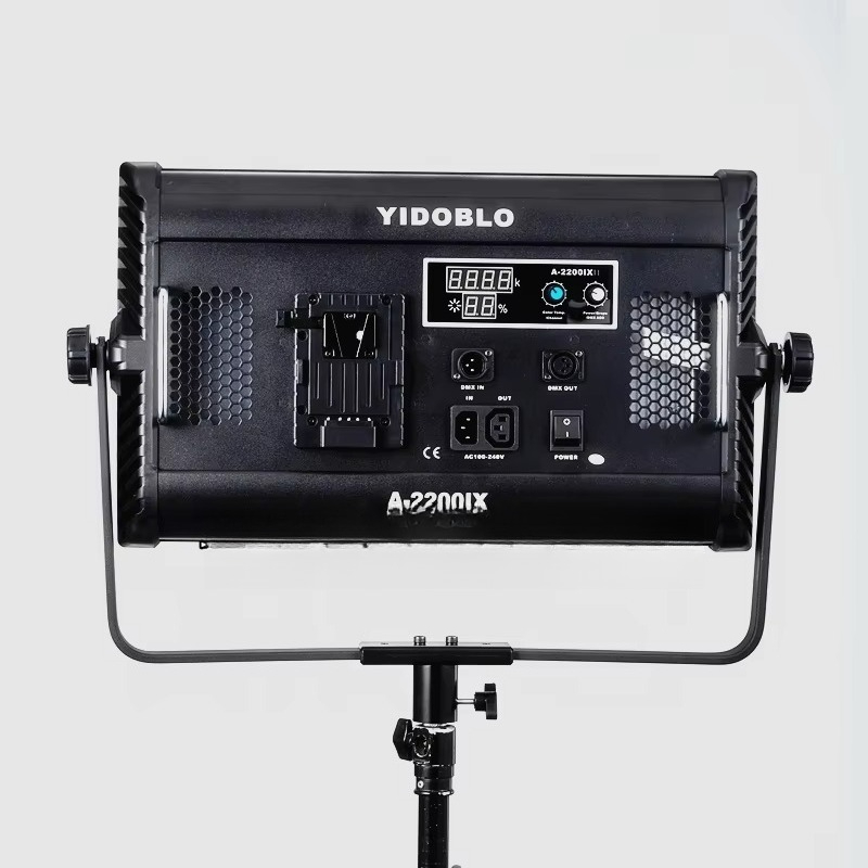 Yidoblo A-2200IIX Китайский ви – обзор и цена Video Led Light Panel